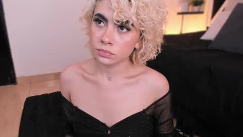 Snapshot of marian_pinzon chatting on September 25, 3:38 am Marian online show from September 25, 3:38 am