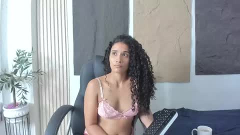 Marian online show from April 25, 1:52 pm