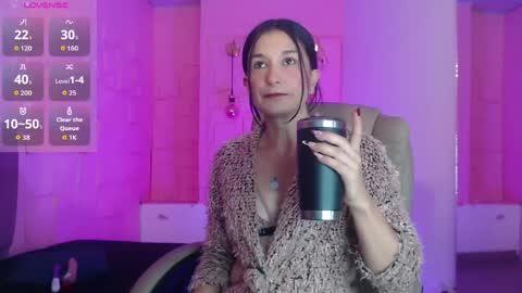 Mariana online show from April 21, 11:50 am