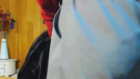 Mariana Angel online show from April 18, 11:35 am