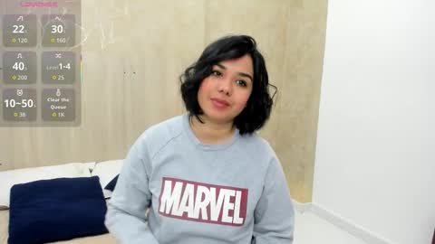 Mariana Allen online show from December 4, 7:47 pm