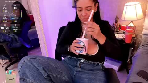 Mar y online show from April 24, 2:53 pm