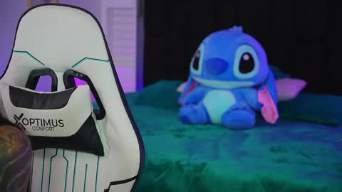 Mariana  online show from April 26, 1:09 pm