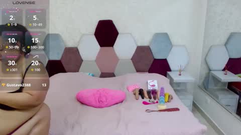 mariana online show from November 2, 7:06 pm