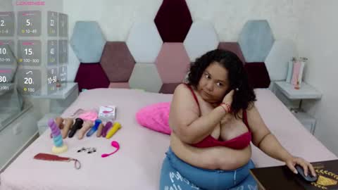 mariana online show from April 26, 4:59 pm