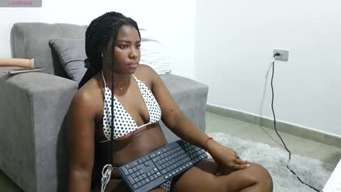 Snapshot of marianaee chatting on September 15, 7:16 am marianaee online show from September 15, 7:16 am