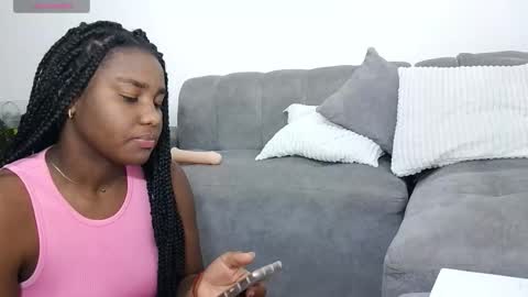 Snapshot of marianaee chatting on September 29, 5:12 am marianaee online show from September 29, 5:12 am