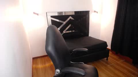 Mariana online show from December 23, 6:39 am