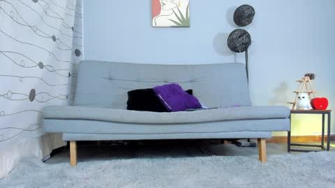 Mariana Vargas online show from April 27, 9:45 pm