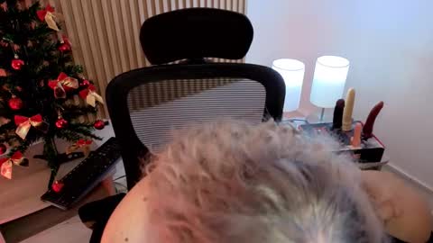 Marian Love  online show from December 2, 12:07 pm