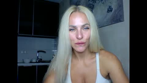Snapshot of marianna1977 chatting on October 8, 7:51 pm marianna1977 online show from October 8, 7:51 pm