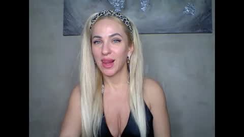Snapshot of marianna1977 chatting on March 12, 10:50 pm marianna1977 online show from March 12, 10:50 pm