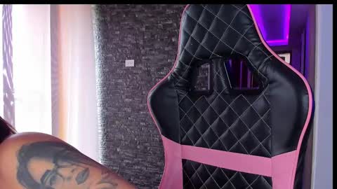 M A R I A N E online show from March 21, 5:29 pm