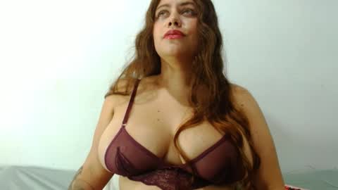 Maria  paulina online show from January 4, 3:50 am