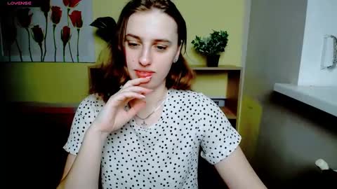 Snapshot of mariatess_ chatting on February 28, 1:25 pm Mariia online show from February 28, 1:25 pm