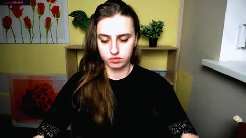 Snapshot of mariatess_ chatting on March 8, 12:39 pm Mariia online show from March 8, 12:39 pm