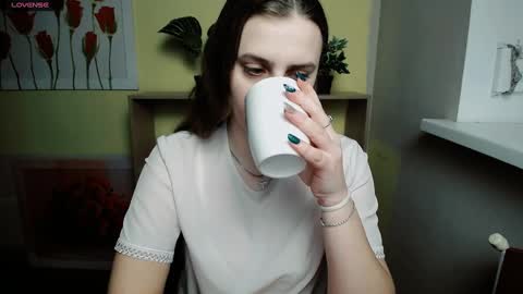 Snapshot of mariatess_ chatting on January 6, 11:18 am Mariia online show from January 6, 11:18 am