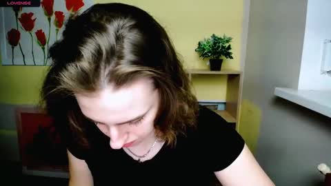 Snapshot of mariatess_ chatting on March 12, 11:42 am Mariia online show from March 12, 11:42 am