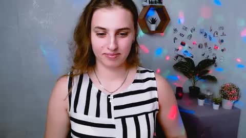 Snapshot of mariatess_ chatting on September 14, 12:58 pm Mariia online show from September 14, 12:58 pm
