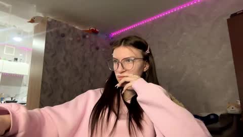 Eva online show from March 5, 5:20 pm