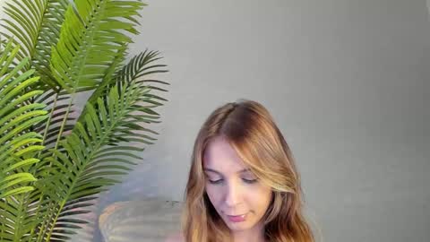 Snapshot of maribett chatting on September 17, 2:37 pm Masha online show from September 17, 2:37 pm