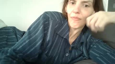 Mariejojo online show from April 9, 2:00 pm