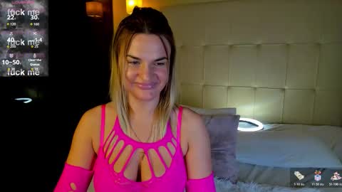 Mariel online show from November 19, 2:00 am