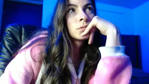 Snapshot of mariel_sins21 chatting on February 14, 12:51 am Mariie online show from February 14, 12:51 am