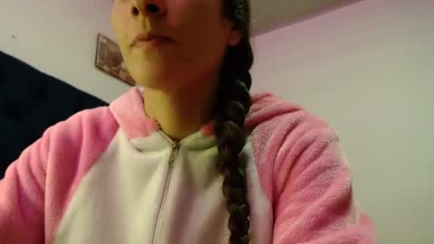 Snapshot of mariel_sins21 chatting on February 27, 10:42 pm Mariie online show from February 27, 10:42 pm