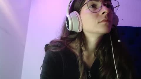 Snapshot of mariel_sins21 chatting on March 6, 10:58 pm Mariie online show from March 6, 10:58 pm