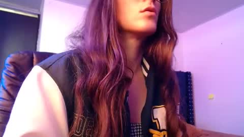 Snapshot of mariel_sins21 chatting on February 17, 7:12 pm Mariie online show from February 17, 7:12 pm