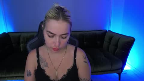 Snapshot of mariellavv chatting on September 30, 6:19 am Mariella online show from September 30, 6:19 am