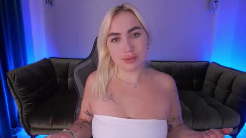 Snapshot of mariellavv chatting on September 18, 12:37 pm Mariella online show from September 18, 12:37 pm