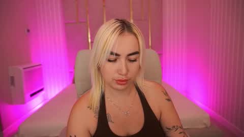 Snapshot of mariellavv chatting on September 26, 2:15 pm Mariella online show from September 26, 2:15 pm