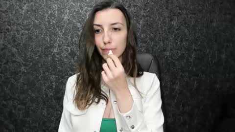 marielleanker online show from September 11, 12:44 am