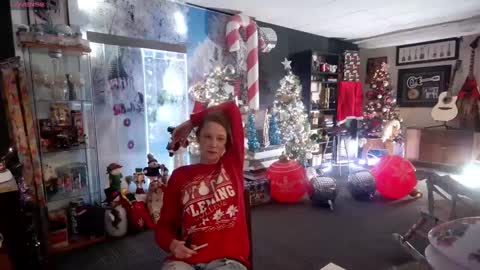 Marie Ann Waters online show from December 14, 6:02 am