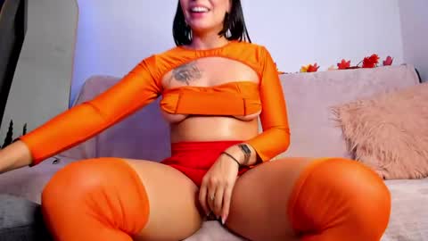 Amelie online show from April 23, 3:25 am