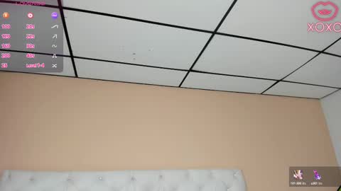 Snapshot of mariie_tayy chatting on March 9, 7:59 pm mariie_tayy online show from March 9, 7:59 pm