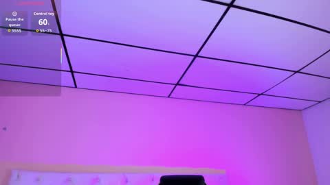 Snapshot of mariie_tayy chatting on October 6, 8:35 pm mariie_tayy online show from October 6, 8:35 pm