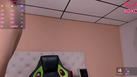Snapshot of mariie_tayy chatting on January 25, 8:10 pm mariie_tayy online show from January 25, 8:10 pm
