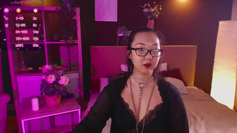 Marine  online show from February 8, 5:29 pm