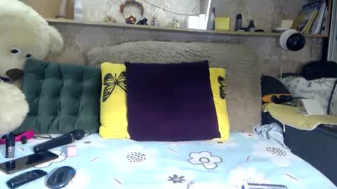Snapshot of marinka_ chatting on October 1, 1:27 pm marinka_ online show from October 1, 1:27 pm