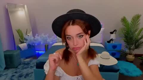Snapshot of marladewis chatting on September 21, 8:07 pm MarlaDewis online show from September 21, 8:07 pm