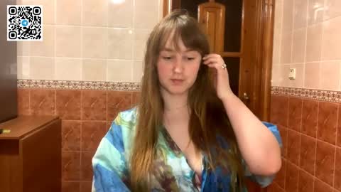 Snapshot of maroonmoon_ chatting on October 12, 7:38 pm Miriam online show from October 12, 7:38 pm