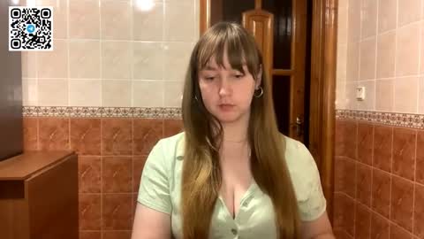 Snapshot of maroonmoon_ chatting on October 14, 7:38 pm Miriam online show from October 14, 7:38 pm