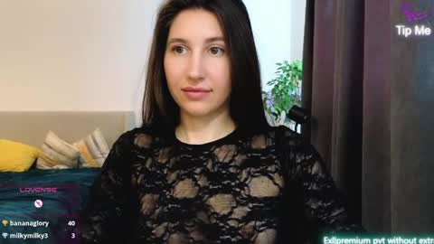 marrycolins online show from April 23, 3:25 am