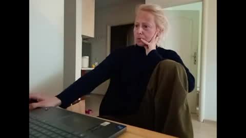 MaryGoRound online show from July 20, 7:44 am