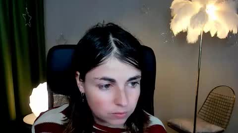 martaedams online show from December 17, 6:28 am