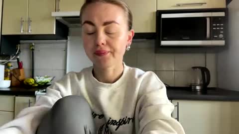 Marta online show from April 23, 3:03 pm