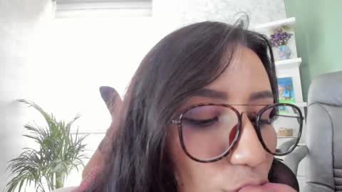 Snapshot of martiiinaa_ chatting on September 12, 5:31 pm Martina online show from September 12, 5:31 pm